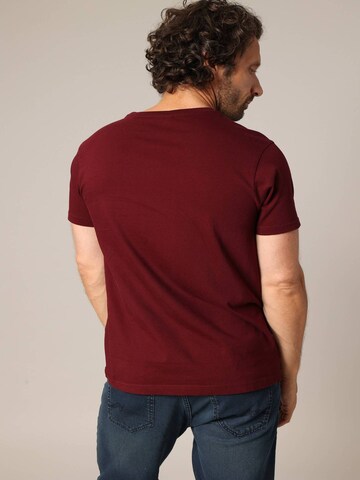 T-Shirt 'Badass' Deeluxe en rouge