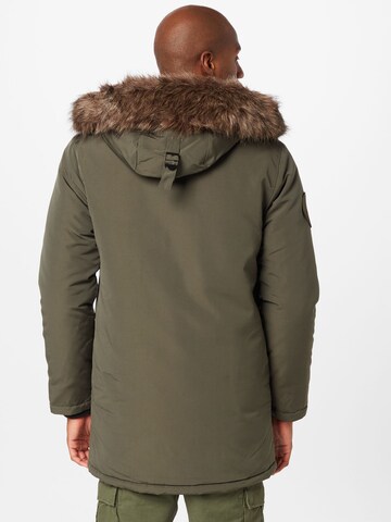 Parka de iarnă 'Everest' de la Superdry pe verde