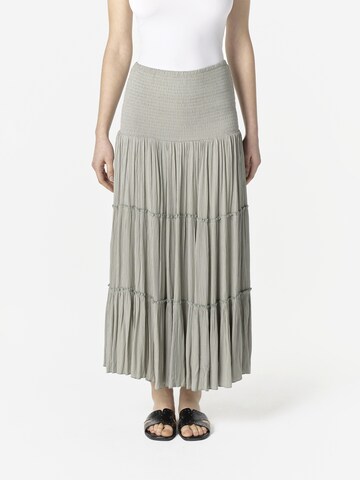 Gonna di KOROSHI in verde: frontale