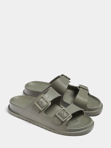 Pull&Bear Mule in Green