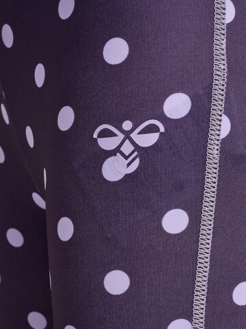 Hummel Skinny Sporthose in Lila