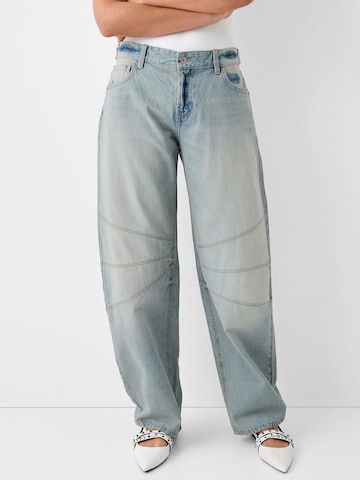 Loosefit Jeans de la Bershka pe albastru: față