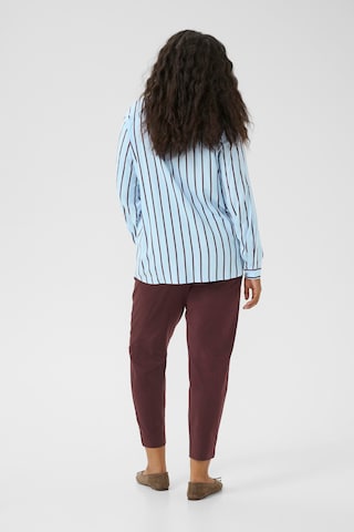 KAFFE CURVE - Blusa 'KCsida' en azul