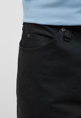 MUSTANG Regular Jeans 'Tramper ' in Schwarz
