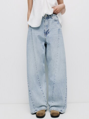Baggy Jeans de la Pull&Bear pe albastru: față