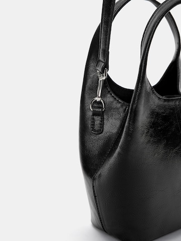 Pull&Bear Handbag in Black