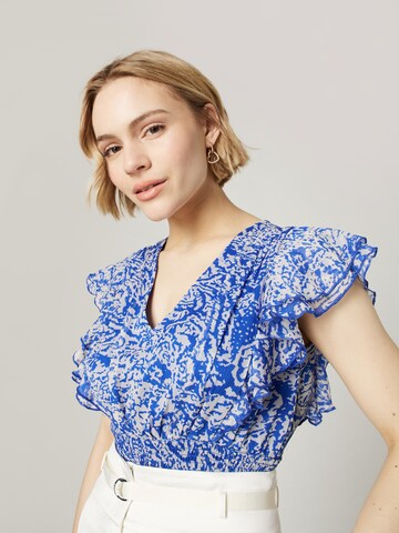 Guido Maria Kretschmer Women Shirt 'Elin' in Blauw