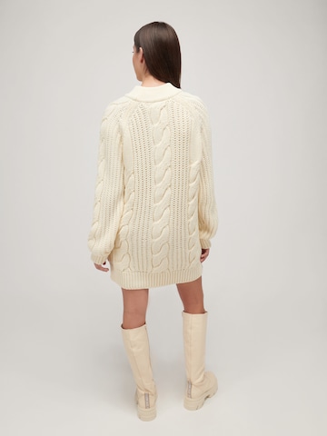 UNFOLLOWED x ABOUT YOU Knitted dress 'HEATHER' in Beige: back