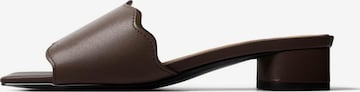 Mule 'ALWAYS IN BLOOM' L37 HANDMADE SHOES en marron : devant