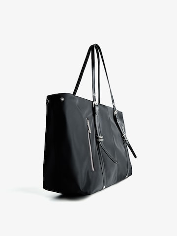 Bershka Khrystyna5	01.08.2025 in Schwarz