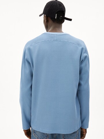 ARMEDANGELS Shirt 'JOSUAA WAFFLE' (GOTS) in Blau