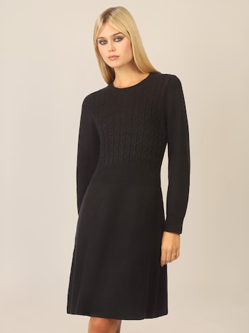 APART Strickkleid in Schwarz: Vorderseite