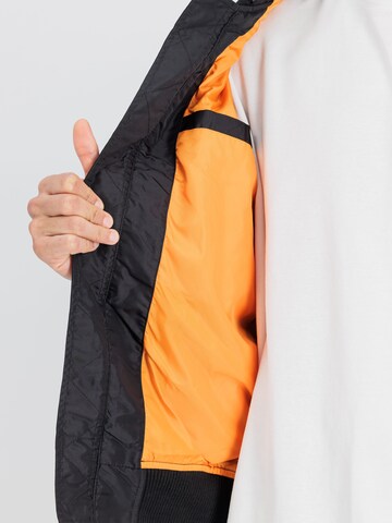 ALPHA INDUSTRIES Between-Season Jacket 'MA-1 TT' in Black