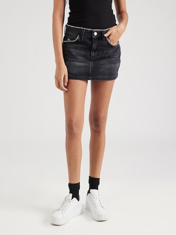 Jupe 'SOPHIE' Tommy Jeans en noir : devant