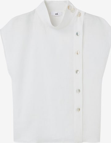 adl Shirt in White: front