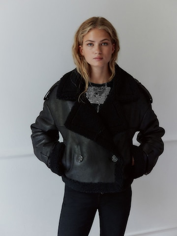 Next Jacke 'Aviator' in Schwarz: Vorderseite