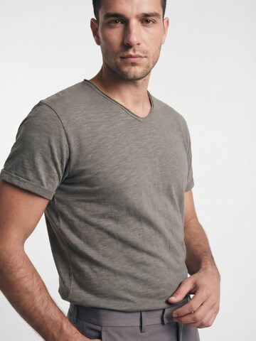 Antargo Shirt 'V-Neck Slub' in Grey