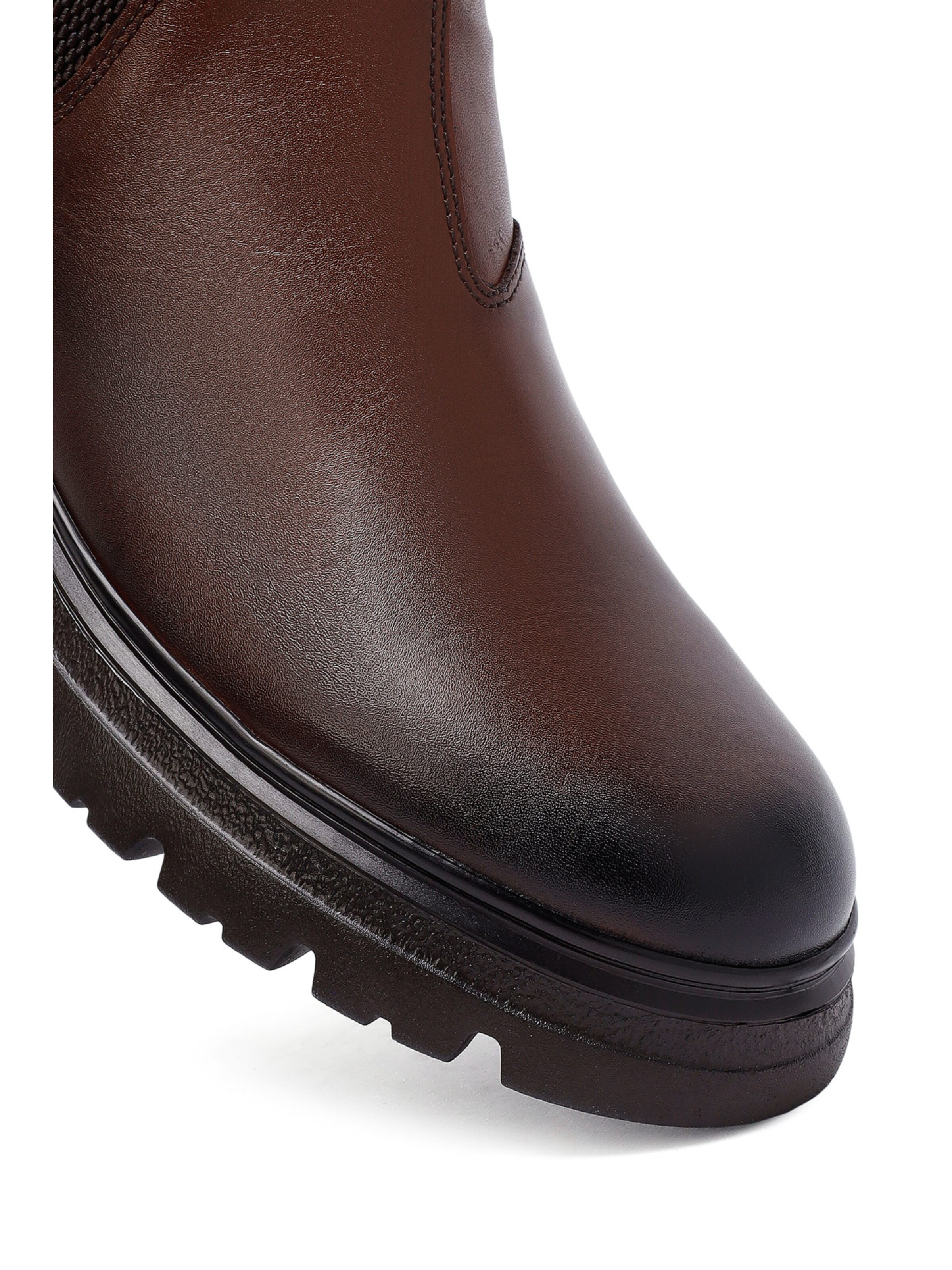 Derimod Chelsea boots in Brown