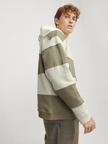JACK & JONES Sweatshirt i grøn