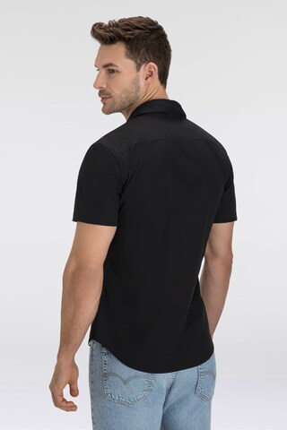 LEVI'S ® Regular Fit Hemd 'Battery' in Blau