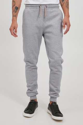 !Solid Regular Pants 'Nafado' in Grey: front