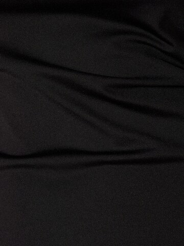 BershkaLjetna haljina - crna boja