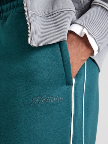 HOLLISTER Baggy Pants in Green