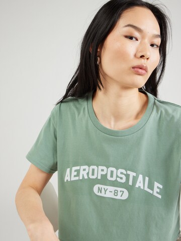 AÉROPOSTALE Тениска в зелено