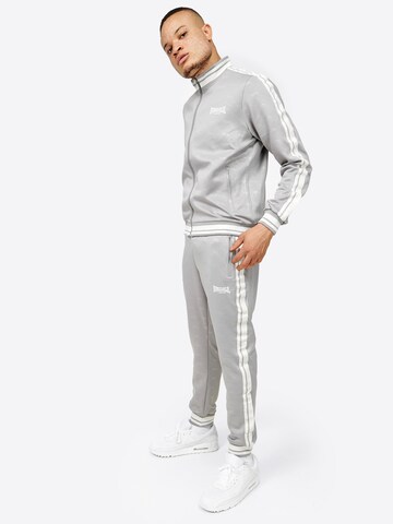 LONSDALE Joggingpak 'Ashwell' in Grijs