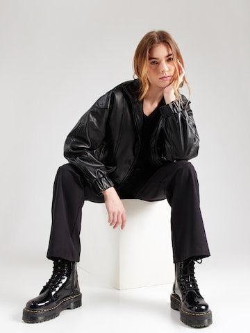 TOPSHOP Kurtka przejściowa 'BRIANA' w kolorze czarny