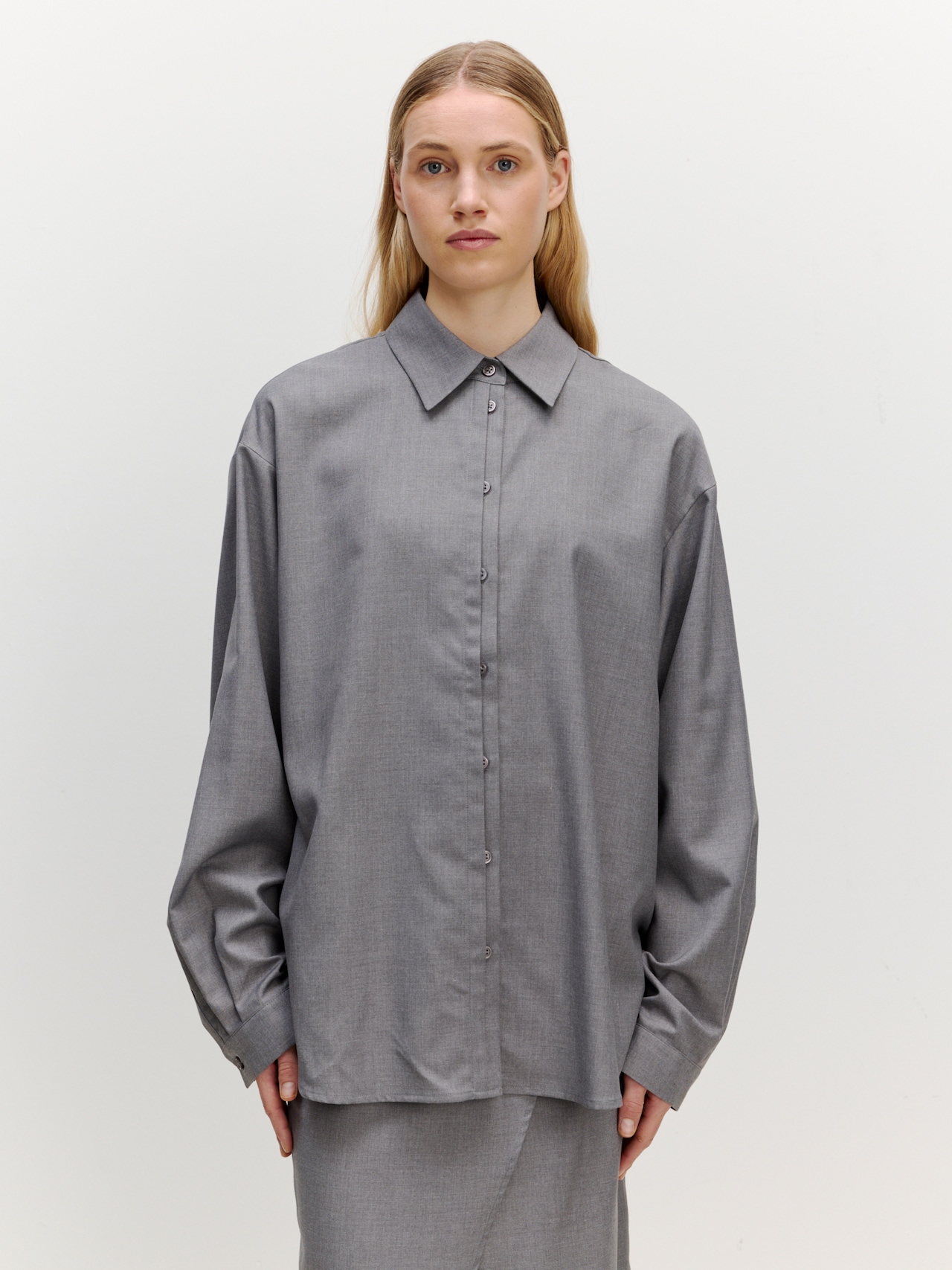 EDITED Produits Chemisier 'Chadia' gris foncé