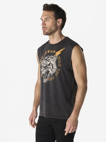 KOROSHI - Camisa em preto