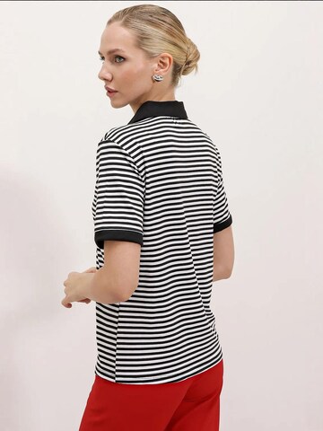 Bigdart T-Shirt in Schwarz