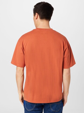 EDWIN Bluser & t-shirts 'Sunset On' i rød