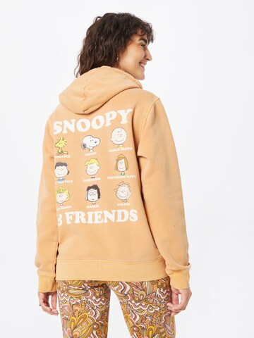 Vintage Supply Sweatshirt 'RAGYARD & FRIENDS' in Braun