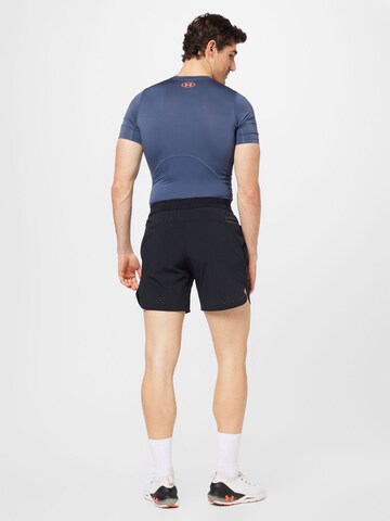 UNDER ARMOUR Regular Sportshorts 'Peak' in Schwarz