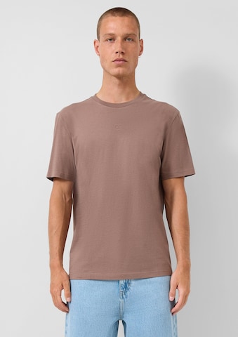 QS Μπλουζάκι σε καφέ: μπροστά