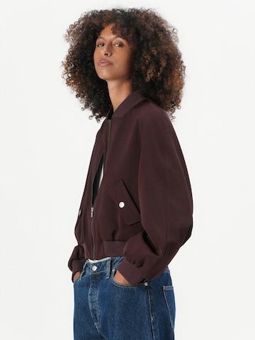 DRYKORN - Chaqueta de entretiempo 'MARHAM 10' en rojo