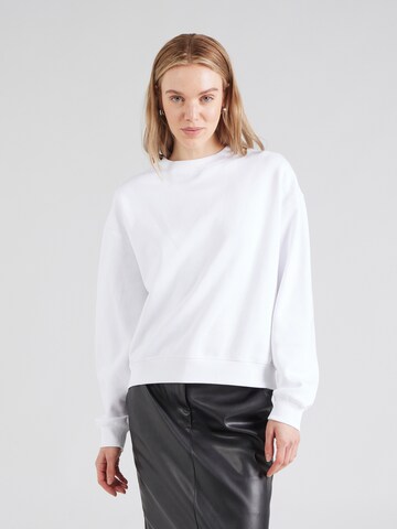 Sweat-shirt 'Essence Standard' WEEKDAY en blanc : devant