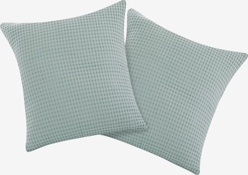 andas Pillow in Green: front