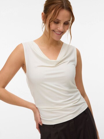 Haut VERO MODA en blanc : devant