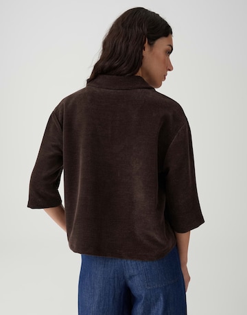Tricou 'Gicky' de la OPUS pe maro