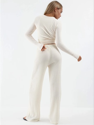 Busem Wide leg Trousers in White