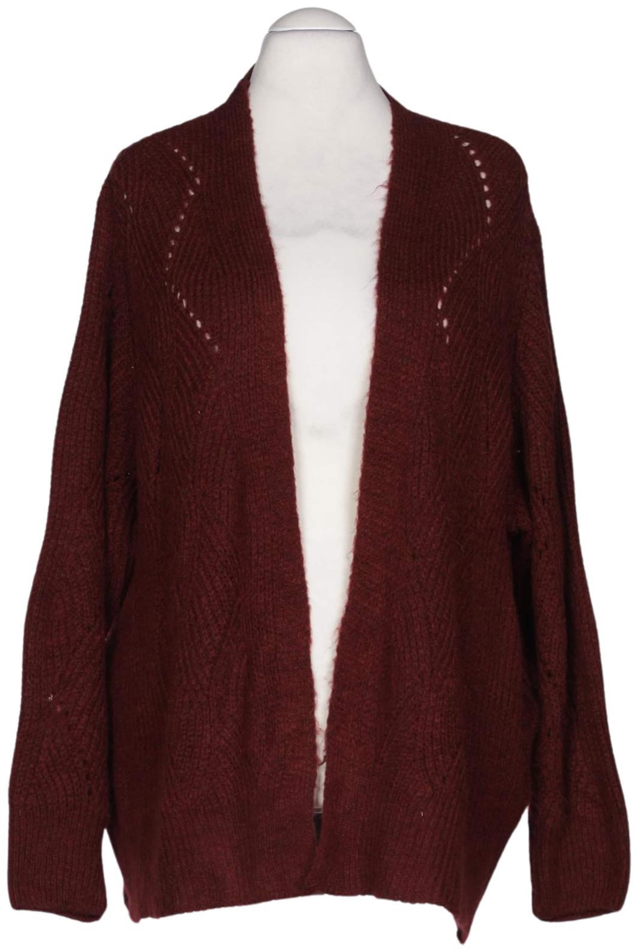 Sara Lindholm Sweater & Cardigan in 6XL in Red: front