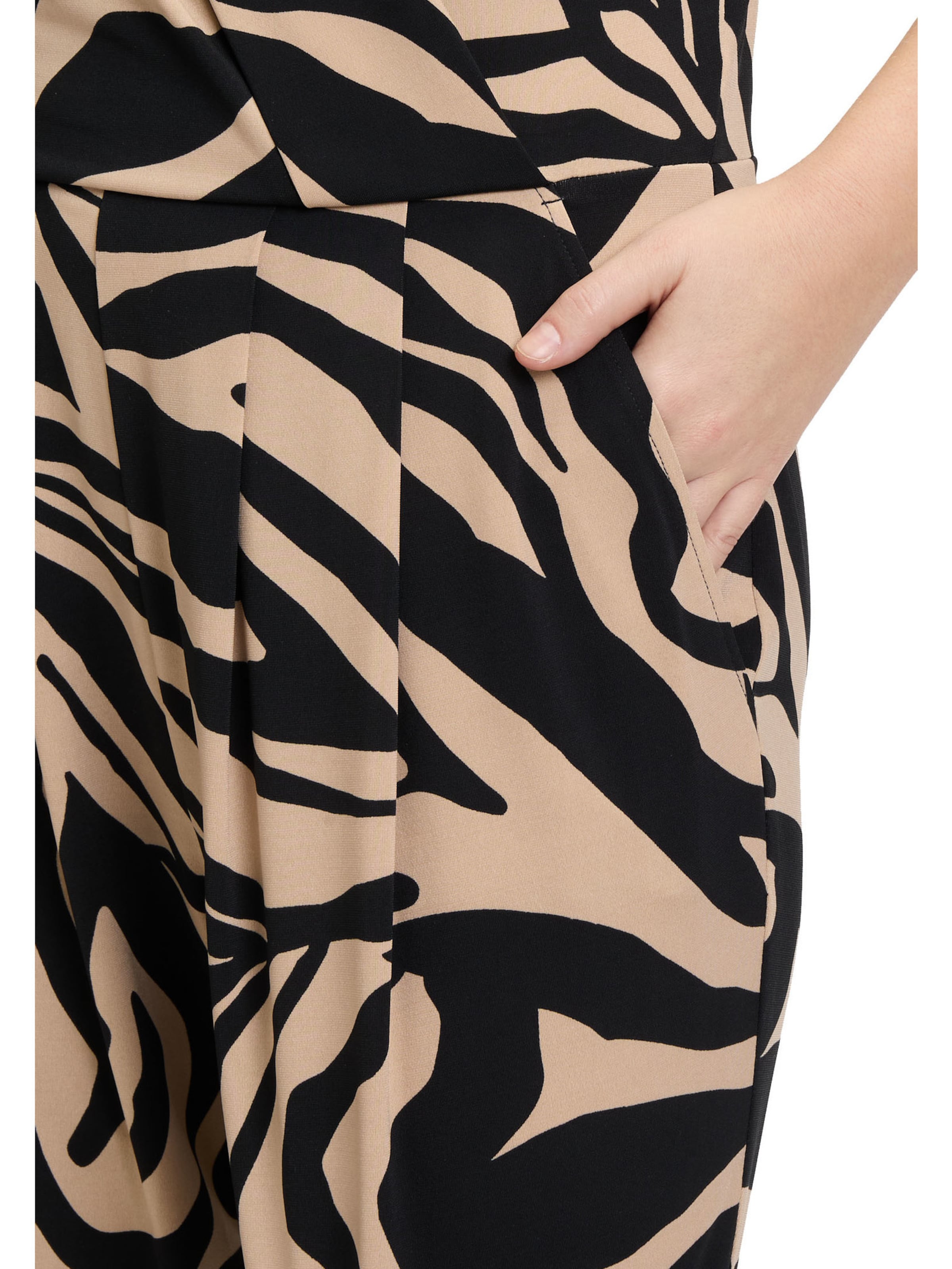 Betty Barclay Jumpsuit in Zwart