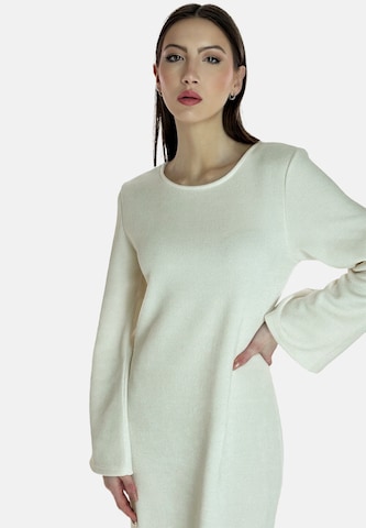 Abito di Elara in beige