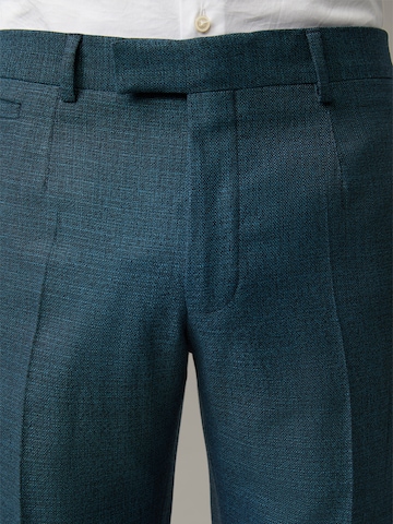 Regular Pantalon à plis 'Kynd' STRELLSON en bleu