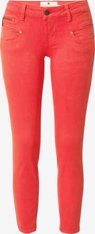 FREEMAN T. PORTER Jeans 'Alexa' in Rood: voorkant