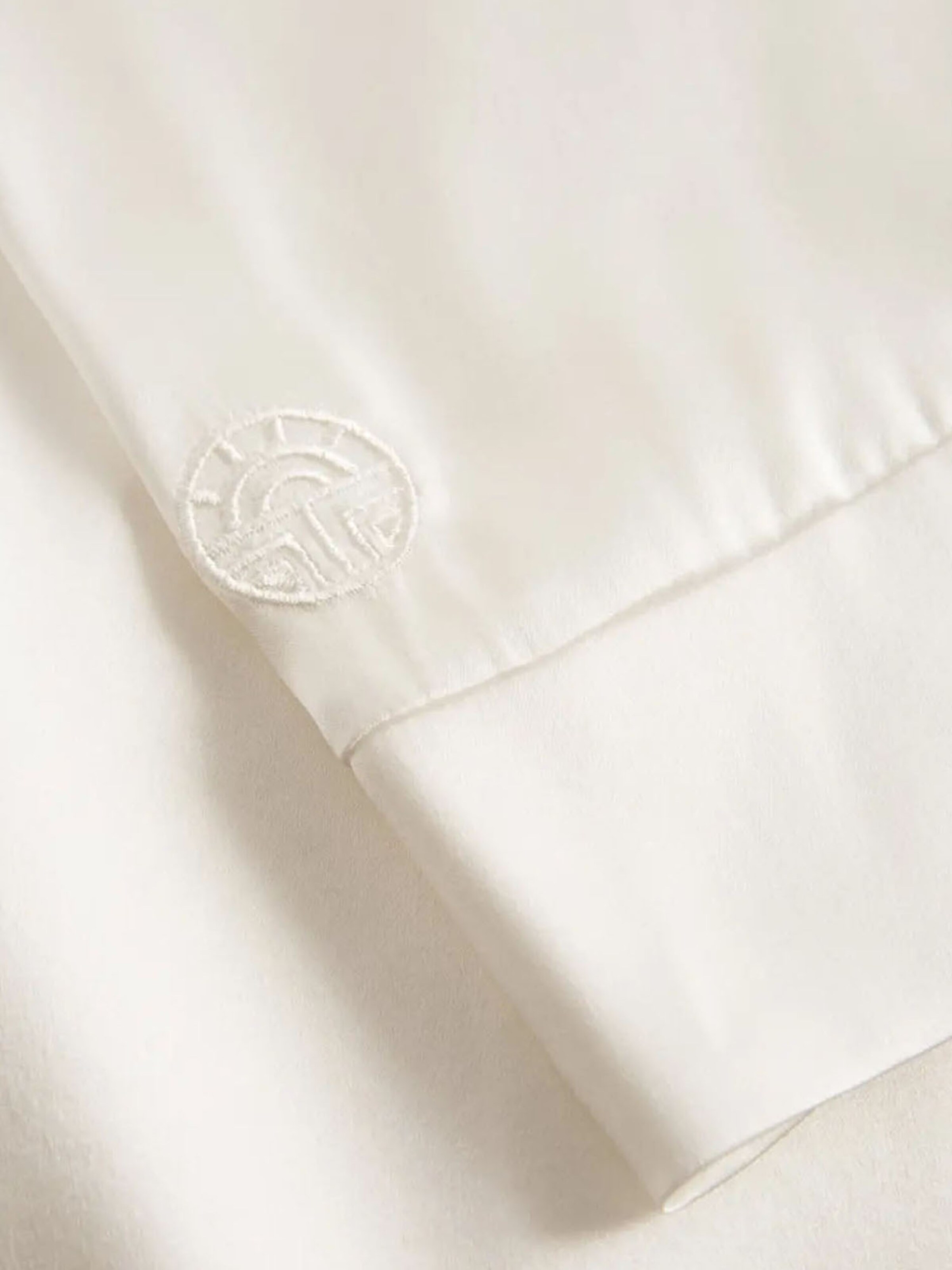 FÉRAUD PARIS Short Bathrobe ' Silk ' in White