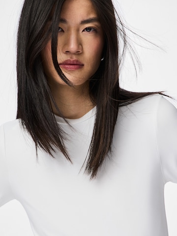 PIECES - Camisa 'PCLULA' em branco